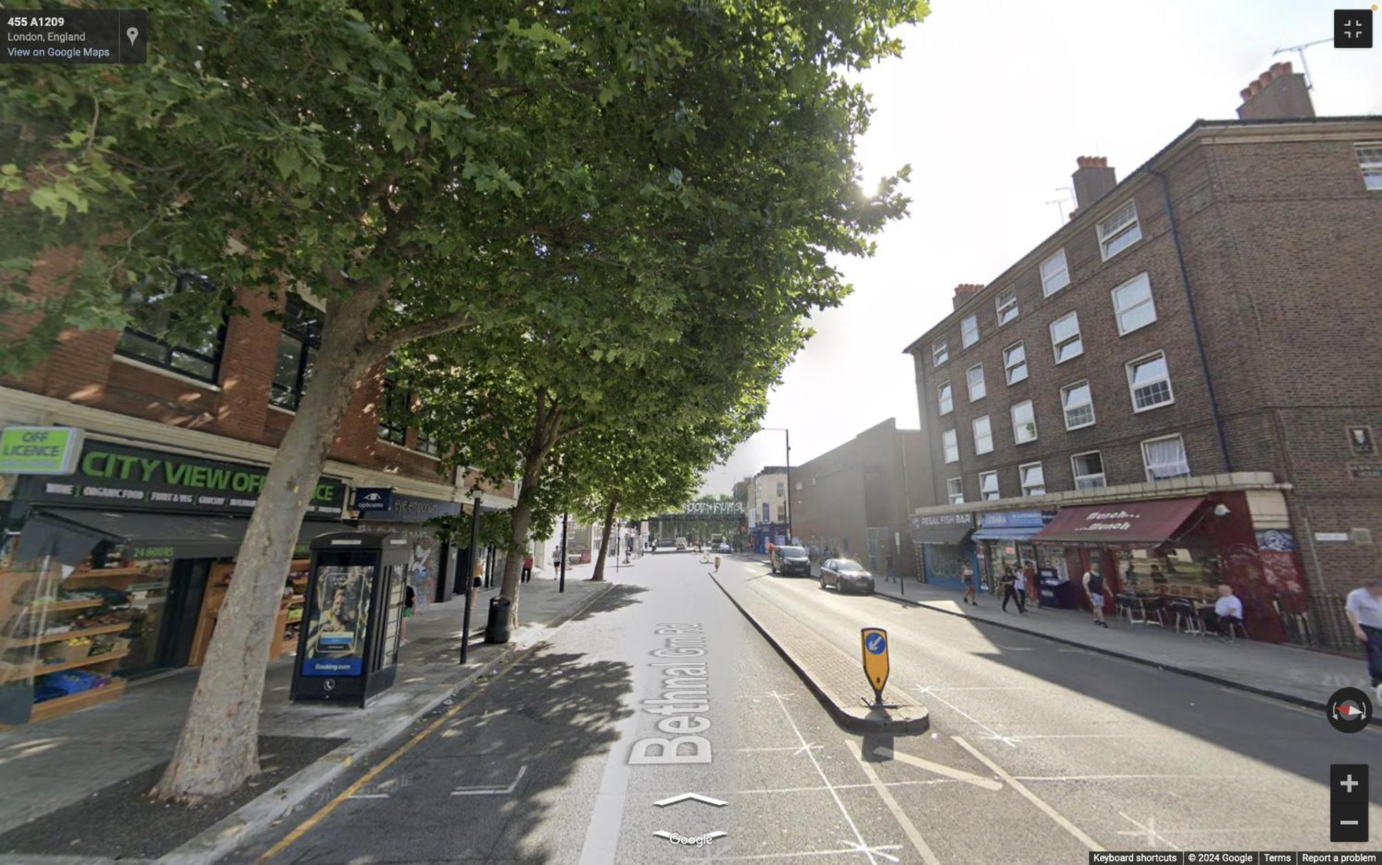 Nice 4 Bedroom Apartment Near City Centre 2-Min Walk To Metro !! Business & Family Friendly!! Londres Exterior foto